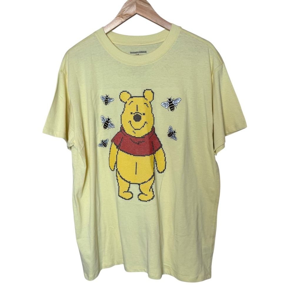 Disney Winnie the Pooh Yellow Cross Stitch‎ Embroidered Bumble Bee T-Shirt XL